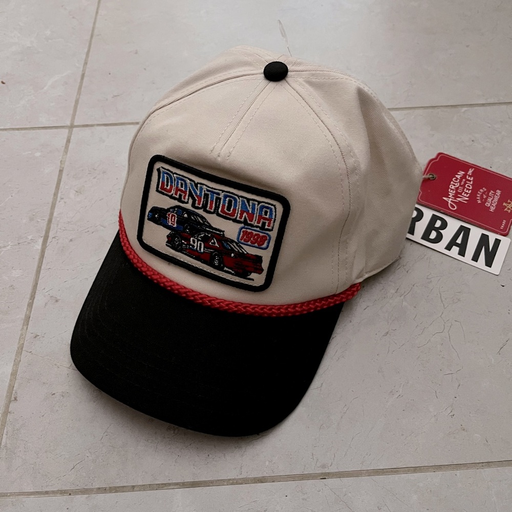 Daytona ball cap BNWT